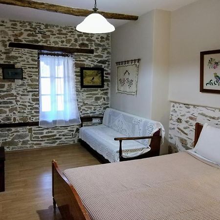 Ξενώνας Το Πέτρινο 2 Keramídhion Exterior foto