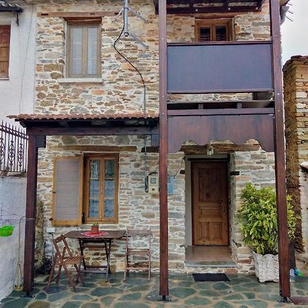 Ξενώνας Το Πέτρινο 2 Keramídhion Exterior foto